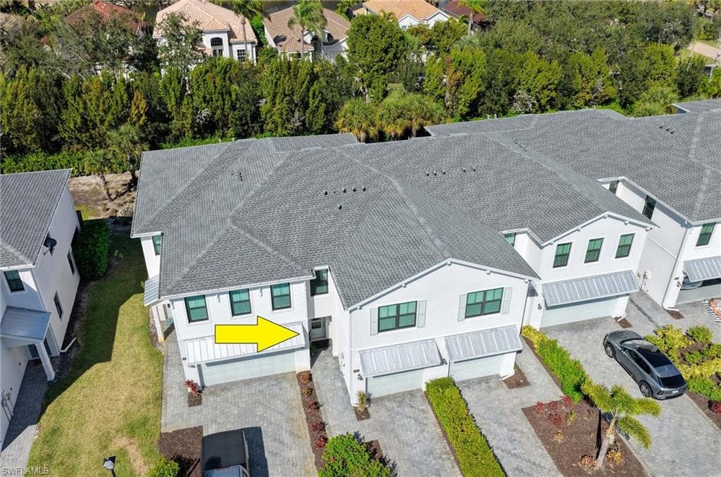 13045 Pembroke DR, NAPLES FL 34105-25