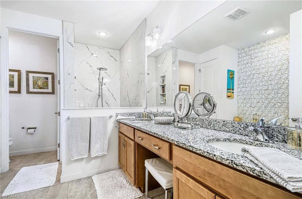 13045 Pembroke DR, NAPLES FL 34105-19