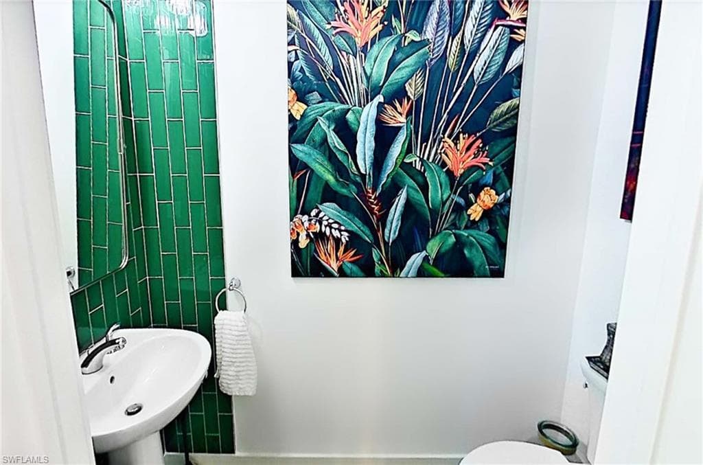 13045 Pembroke DR, NAPLES FL 34105-13