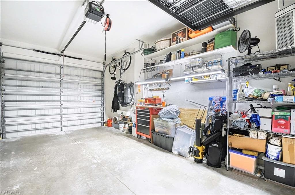 13045 Pembroke DR, NAPLES FL 34105-24