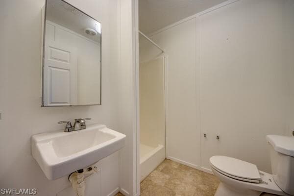 7711 Suncoast DR, NORTH FORT MYERS FL 33917-26