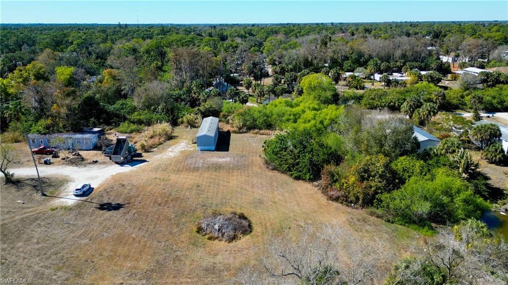 7711 Suncoast DR, NORTH FORT MYERS FL 33917-46