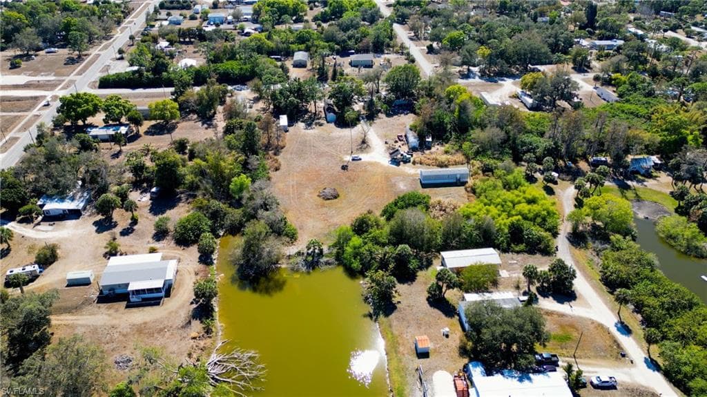 7711 Suncoast DR, NORTH FORT MYERS FL 33917-44