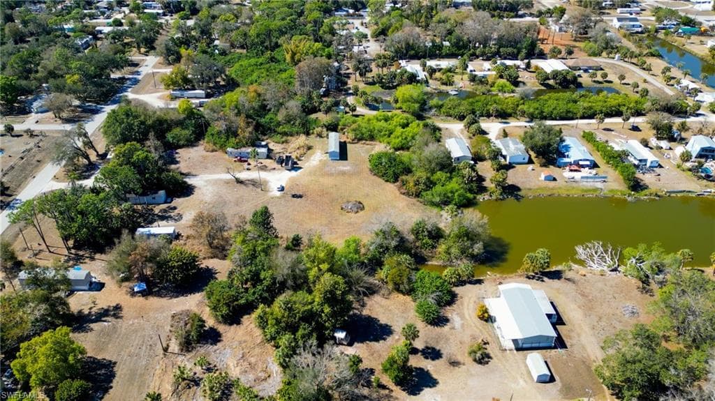 7711 Suncoast DR, NORTH FORT MYERS FL 33917-49