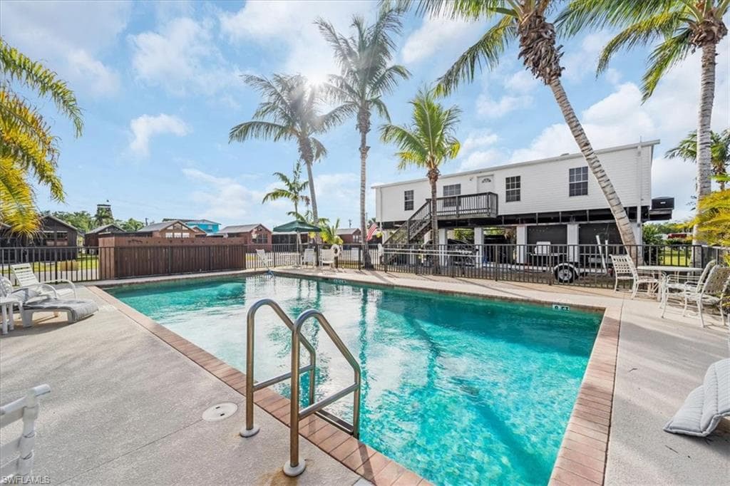 825 Copeland # 21, EVERGLADES CITY FL 34139-12