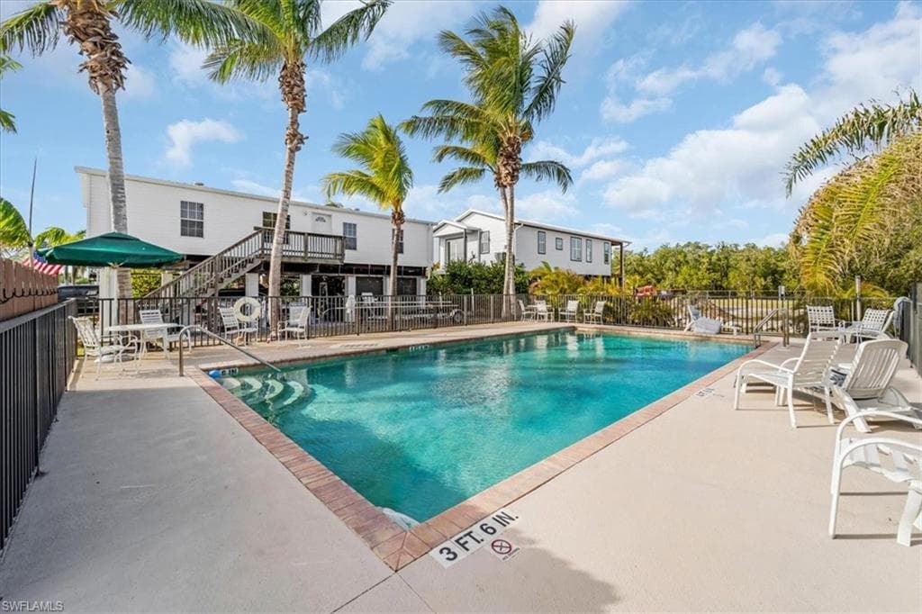 825 Copeland # 21, EVERGLADES CITY FL 34139-11