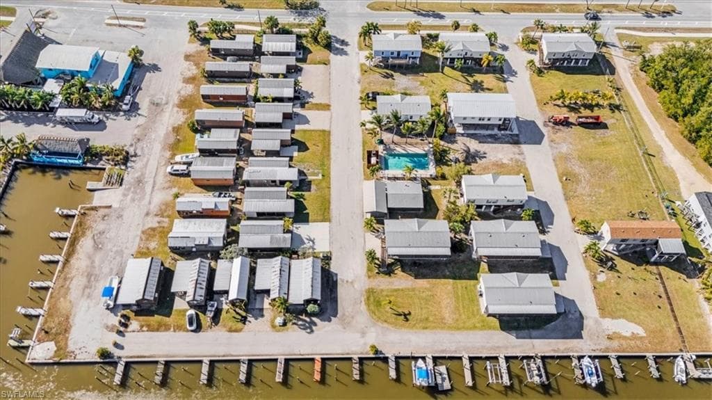 825 Copeland # 21, EVERGLADES CITY FL 34139-17