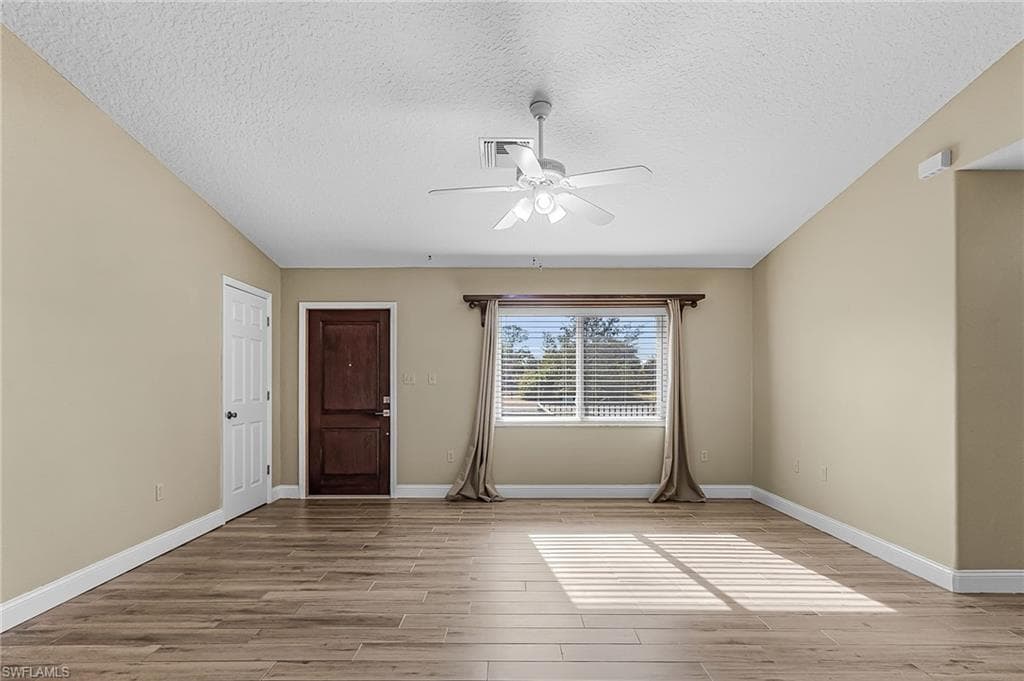 985 Quail Run, FORT DENAUD FL 33935-5