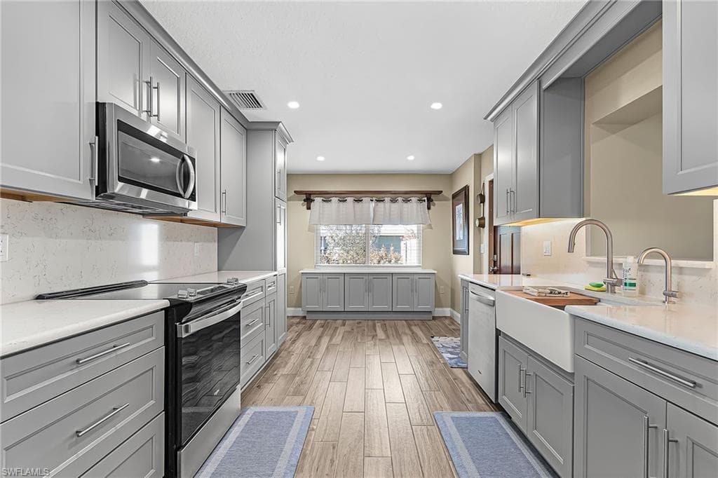 985 Quail Run, FORT DENAUD FL 33935-12