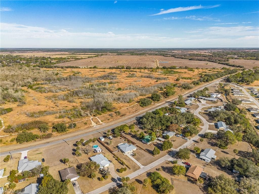 985 Quail Run, FORT DENAUD FL 33935-23