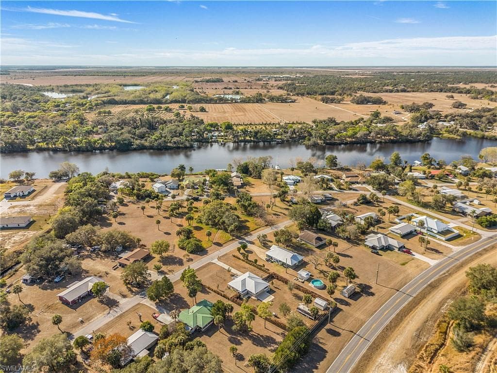 985 Quail Run, FORT DENAUD FL 33935-24