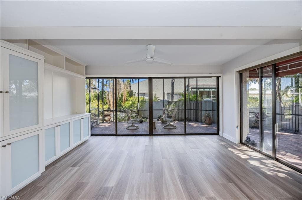 121 Bears Paw TRL, NAPLES FL 34105-1