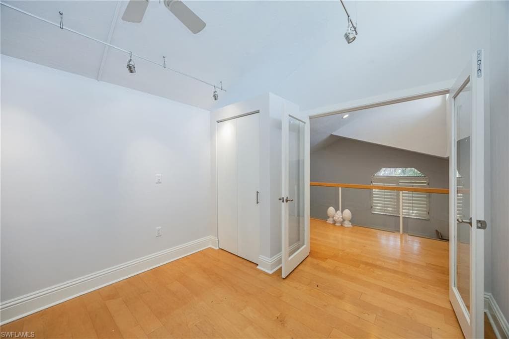 121 Bears Paw TRL, NAPLES FL 34105-21