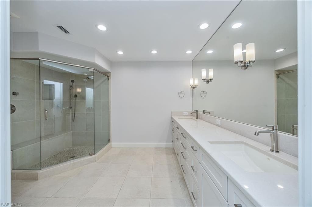 121 Bears Paw TRL, NAPLES FL 34105-14