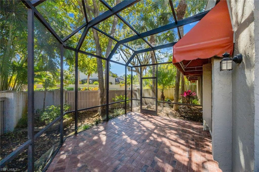 121 Bears Paw TRL, NAPLES FL 34105-24