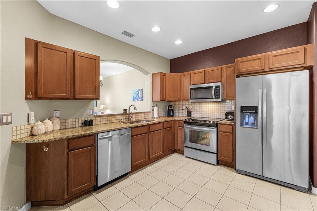 3343 Dandolo CIR, CAPE CORAL FL 33909-5