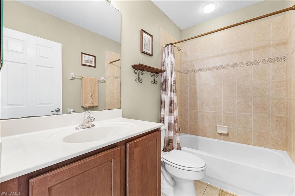 3343 Dandolo CIR, CAPE CORAL FL 33909-18