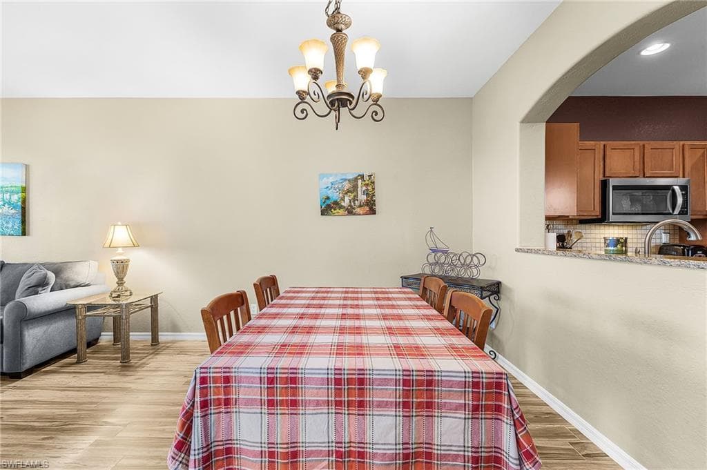 3343 Dandolo CIR, CAPE CORAL FL 33909-8