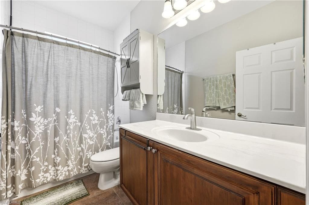 20047 Castlemaine AVE, ESTERO FL 33928-20