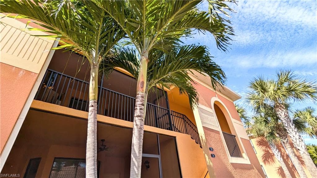 13730 Julias WAY 726-1