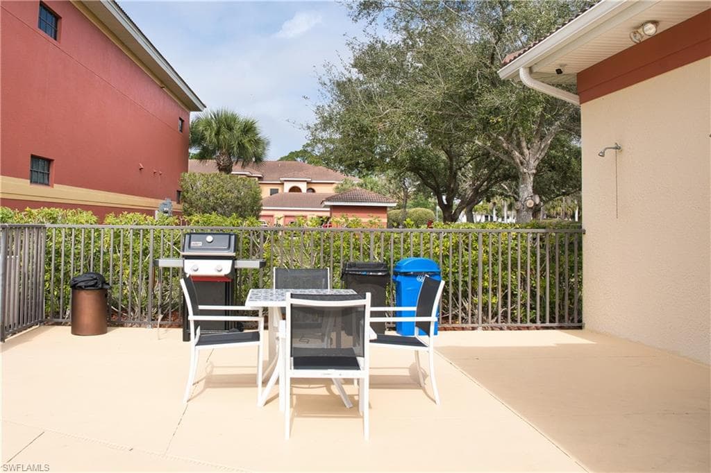 13730 Julias WAY 726-42
