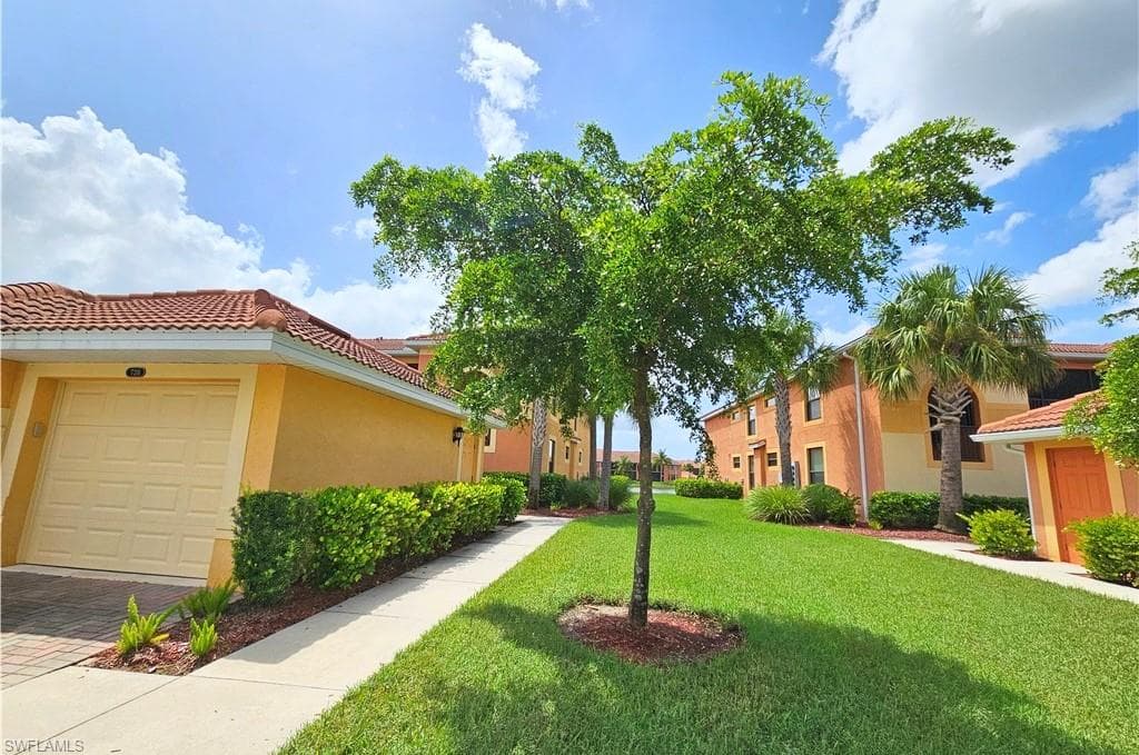 13730 Julias WAY 726-4