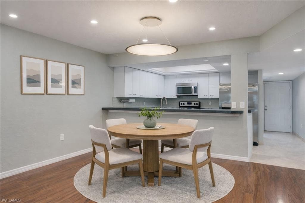 2370 Naples Trace CIR # 6, NAPLES FL 34109-2