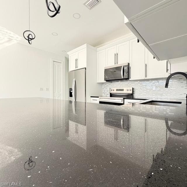 209-211 W 12th ST, LEHIGH ACRES FL 33972-13