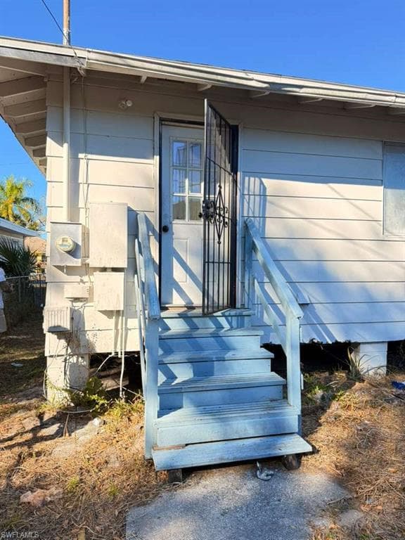 3316 Armstrong CT, FORT MYERS FL 33916-9