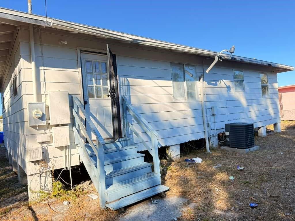 3316 Armstrong CT, FORT MYERS FL 33916-10