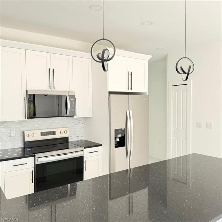 213-215 W 12th ST, LEHIGH ACRES FL 33972-27