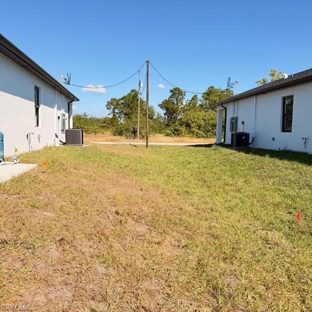213-215 W 12th ST, LEHIGH ACRES FL 33972-23