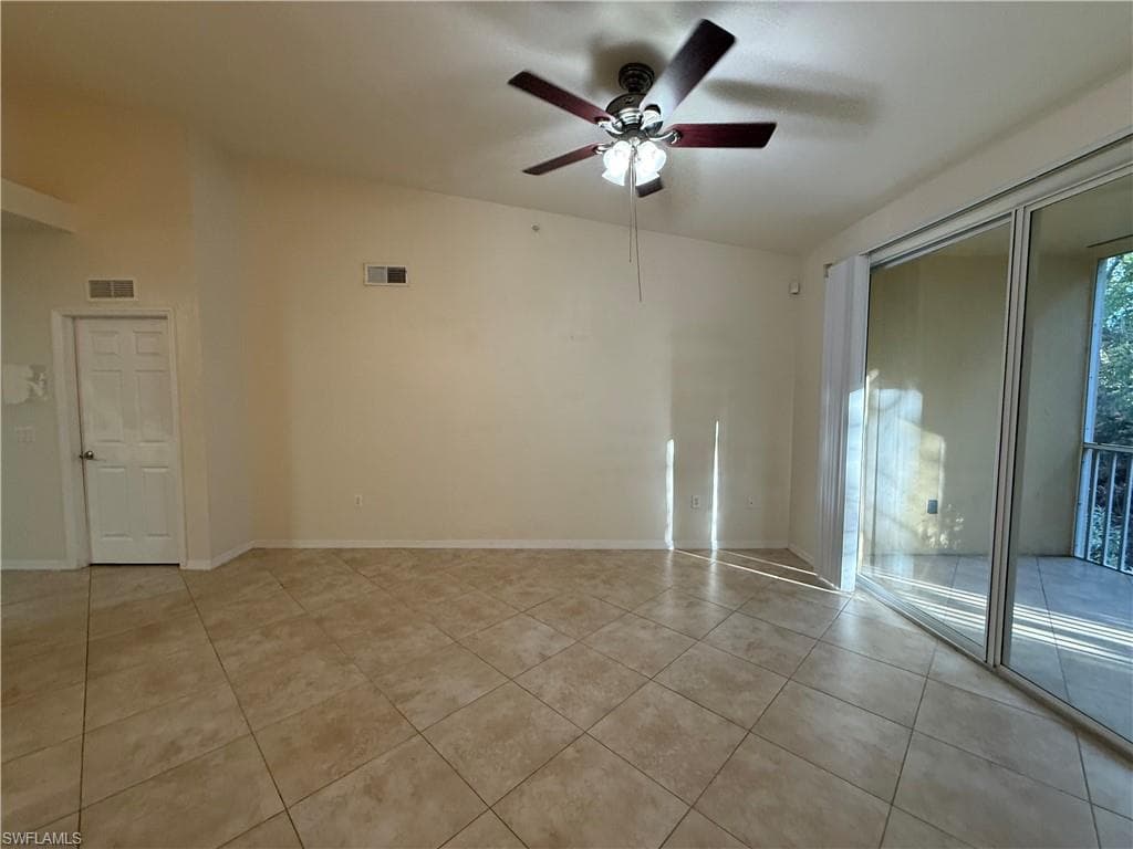 20257 Royal Villagio CT 203-4