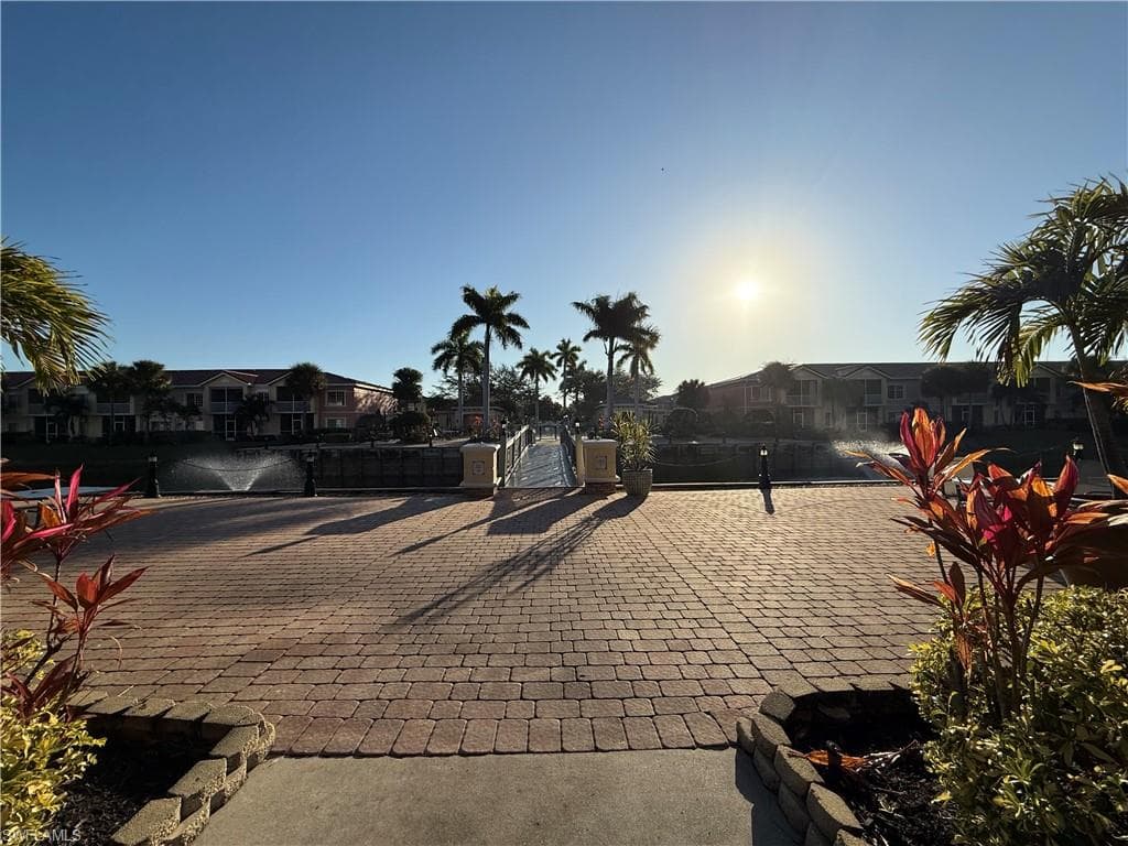 20257 Royal Villagio CT 203-19