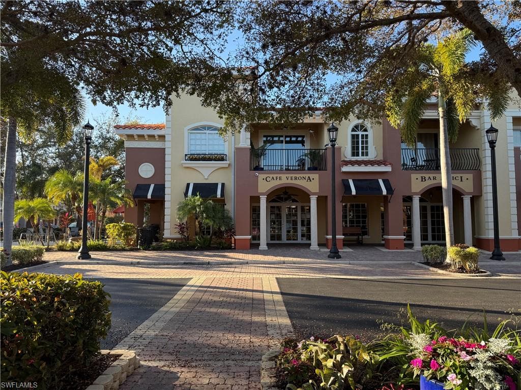 20257 Royal Villagio CT 203-30