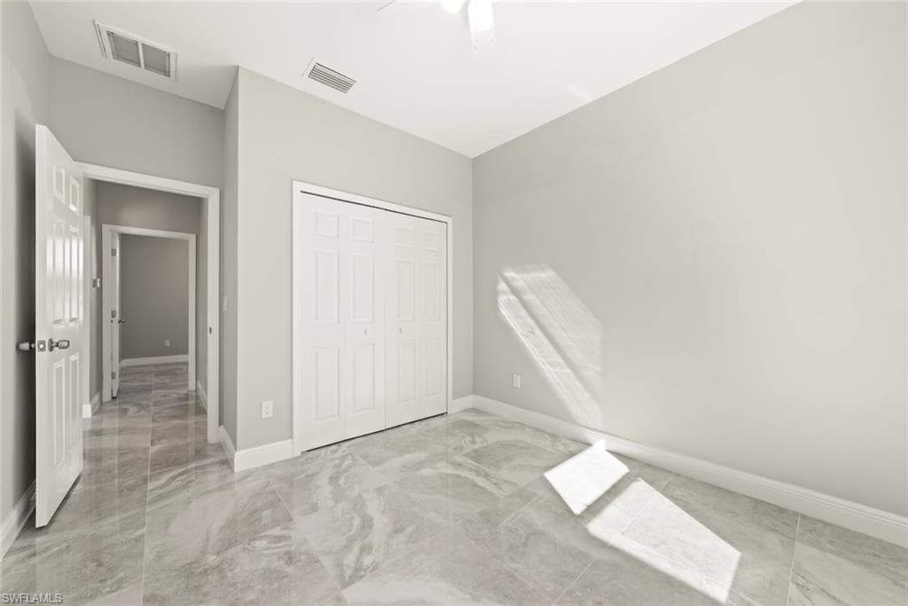897 Iris DR, NORTH FORT MYERS FL 33903-12