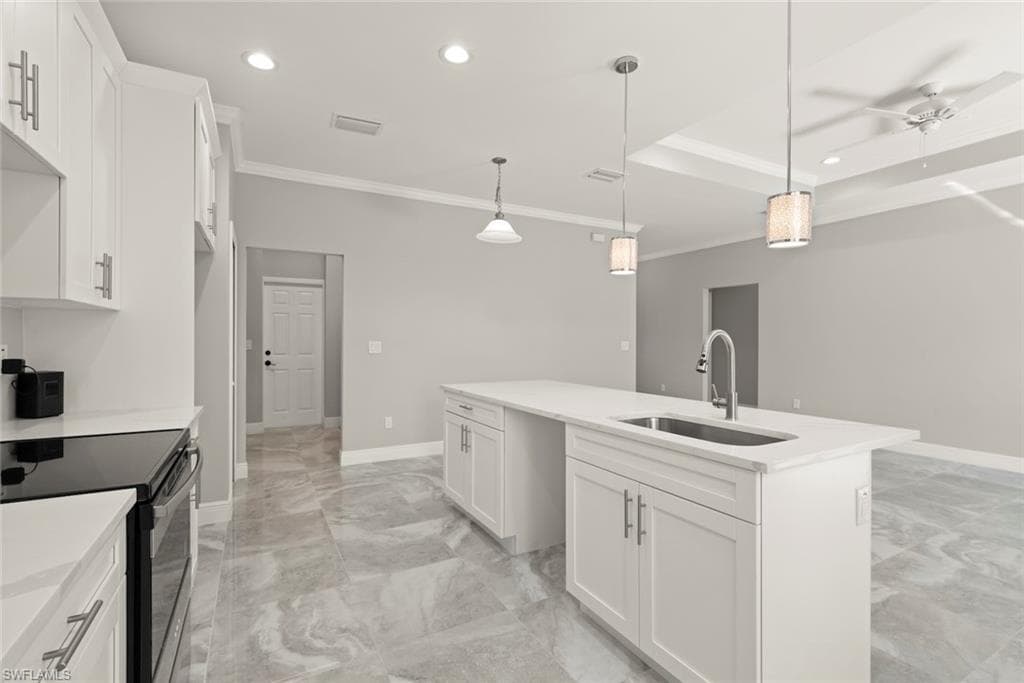 897 Iris DR, NORTH FORT MYERS FL 33903-21