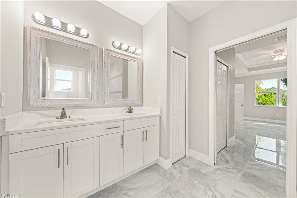 897 Iris DR, NORTH FORT MYERS FL 33903-31