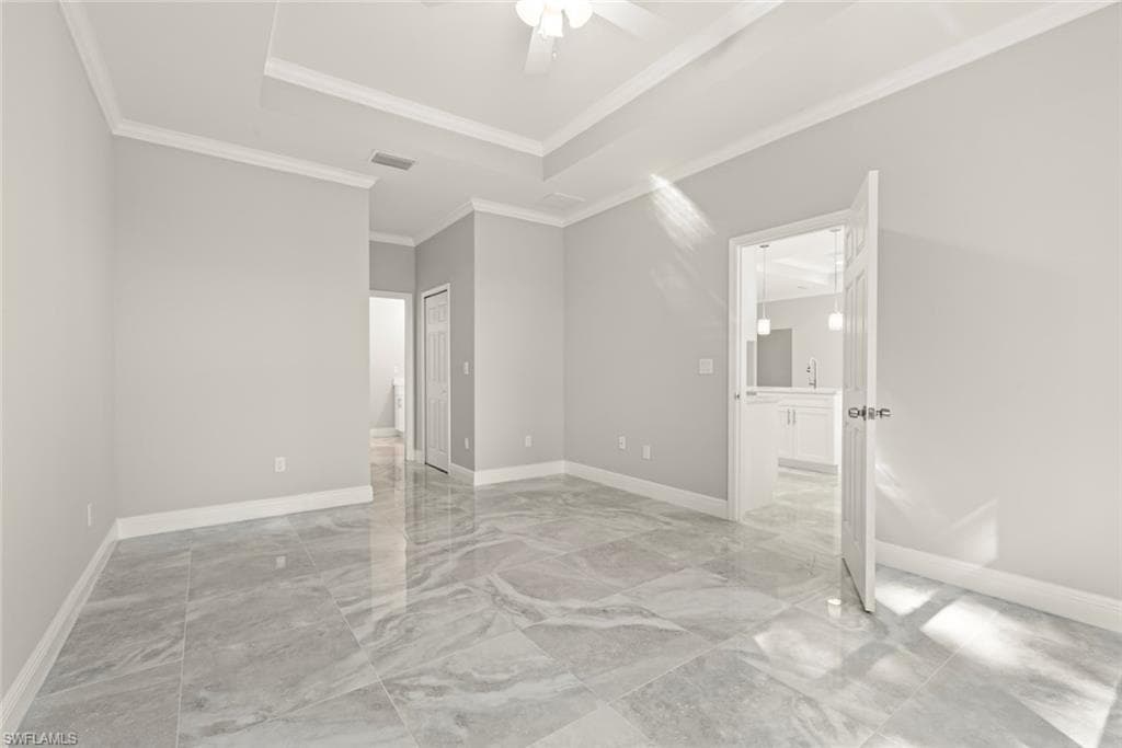 897 Iris DR, NORTH FORT MYERS FL 33903-27