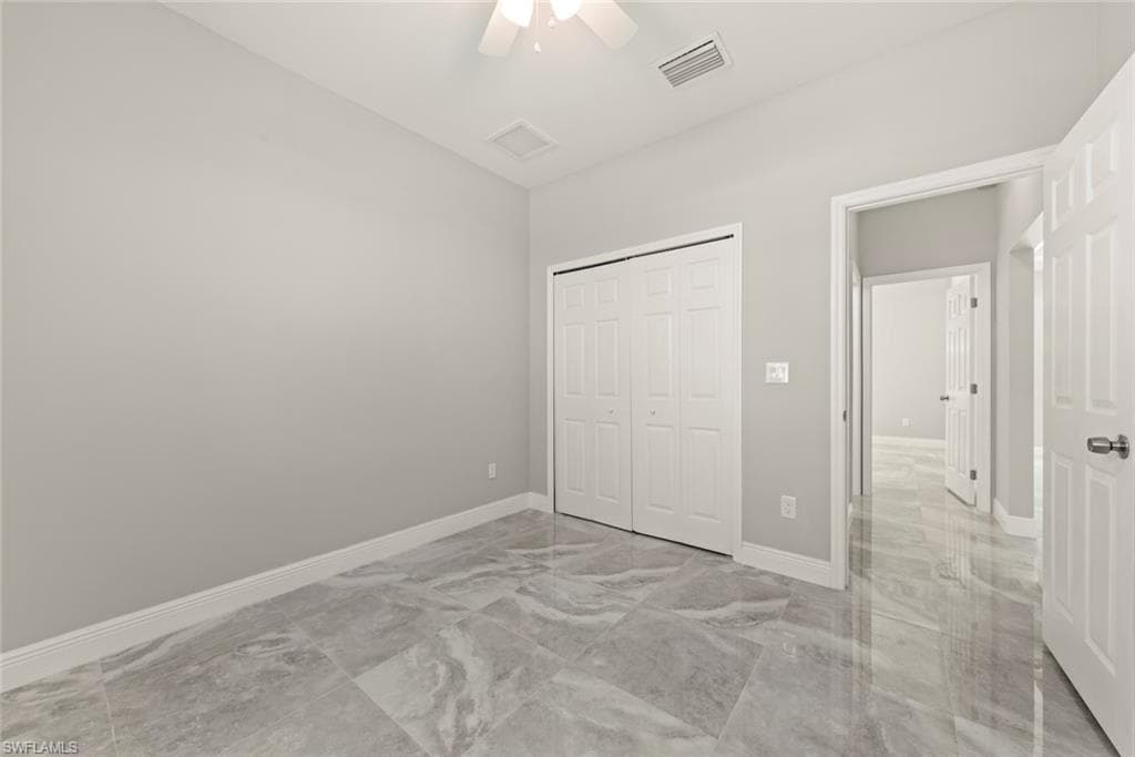 897 Iris DR, NORTH FORT MYERS FL 33903-8