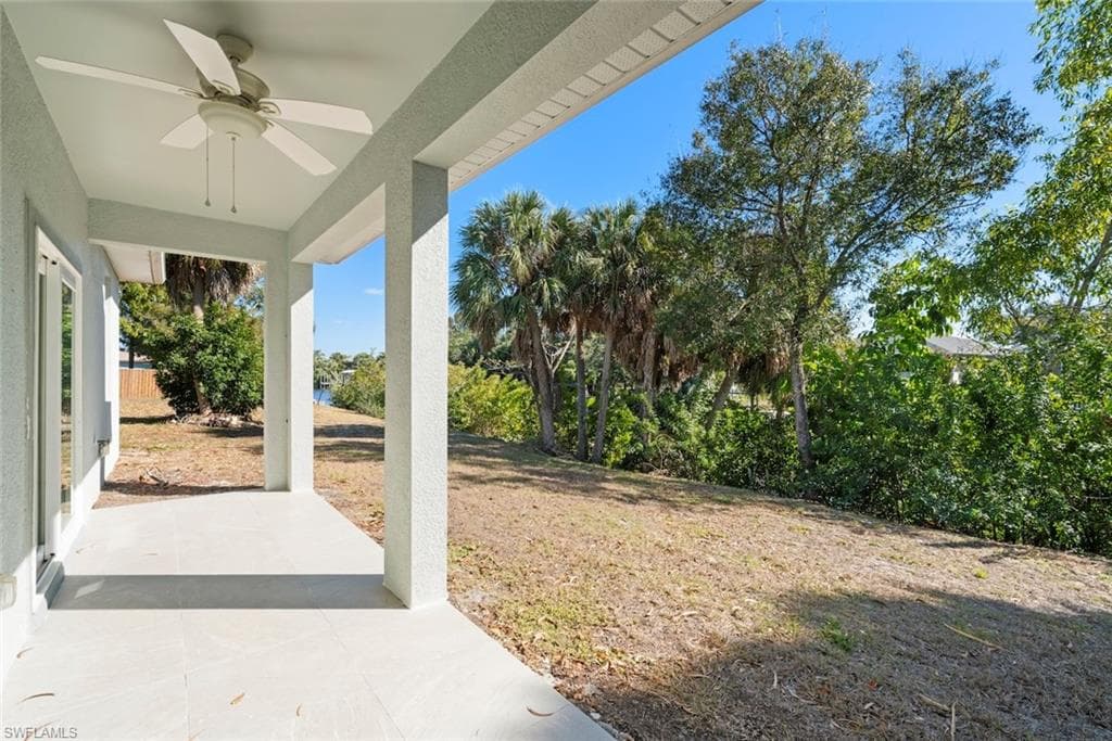 897 Iris DR, NORTH FORT MYERS FL 33903-17