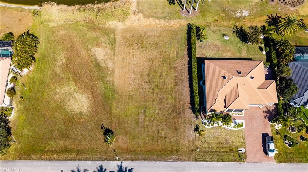 18516 Royal Hammock BLVD, NAPLES FL 34114-7