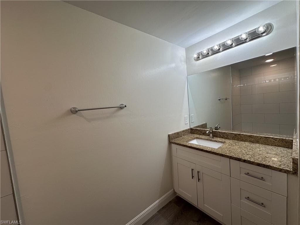 136 Francis AVE, FORT MYERS FL 33916-6