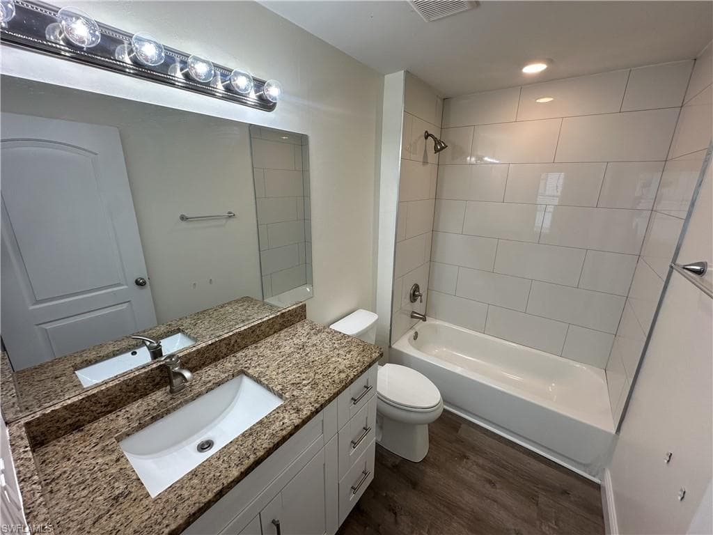 136 Francis AVE, FORT MYERS FL 33916-4
