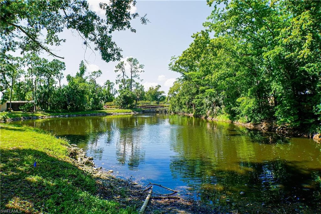 112 pinebrook DR, FORT MYERS FL 33907-31