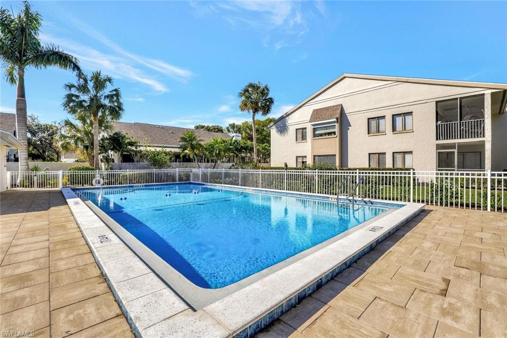 910 Vanderbilt Beach RD # 325W, NAPLES FL 34108-22