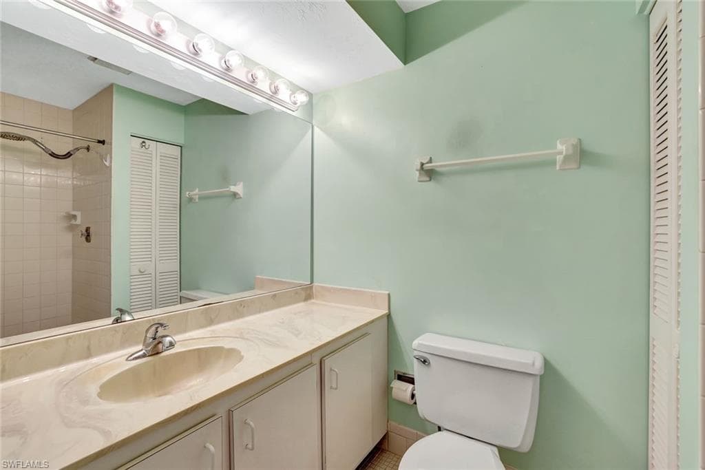 910 Vanderbilt Beach RD # 325W, NAPLES FL 34108-15