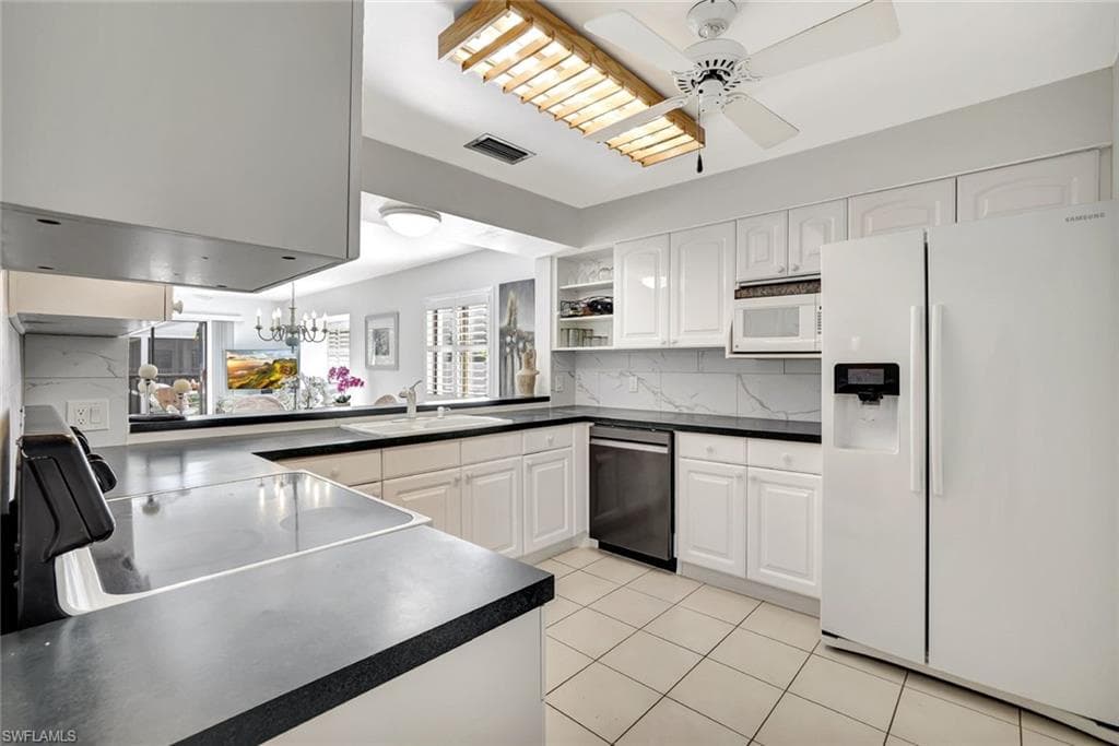 910 Vanderbilt Beach RD # 325W, NAPLES FL 34108-8