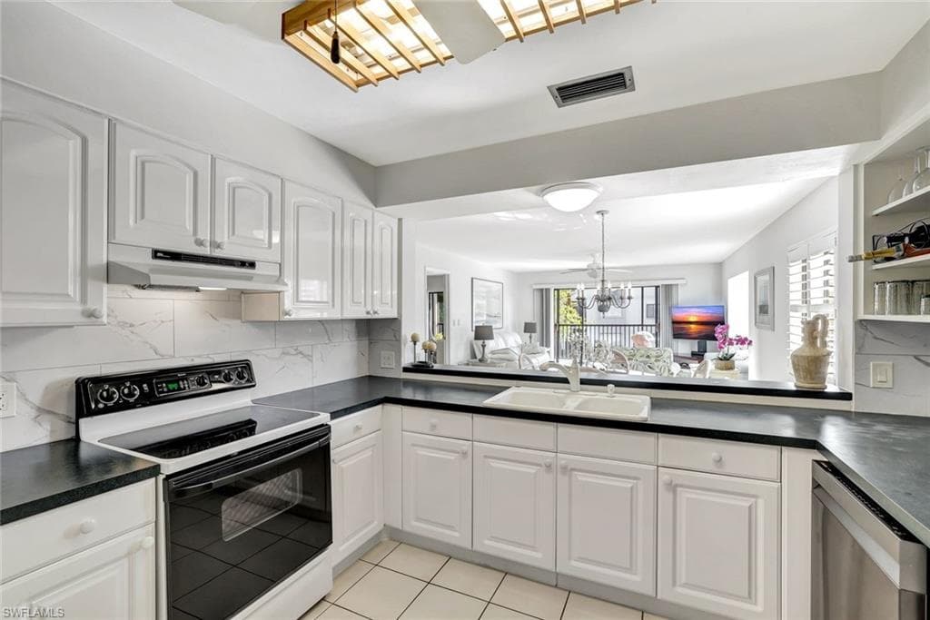 910 Vanderbilt Beach RD # 325W, NAPLES FL 34108-9