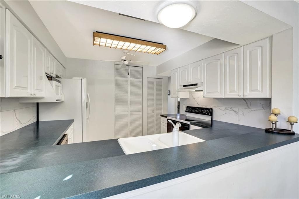 910 Vanderbilt Beach RD # 325W, NAPLES FL 34108-10